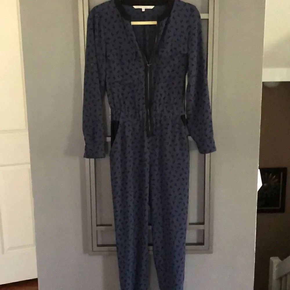 RACHEL Rachel Roy One piece jumper with dog print. XS￼